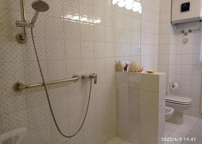 Daire Down Town Emily *