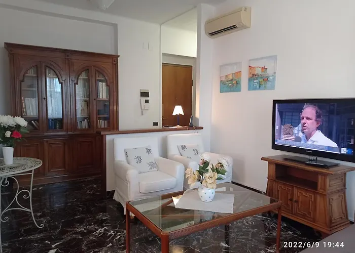 Daire Down Town Emily *