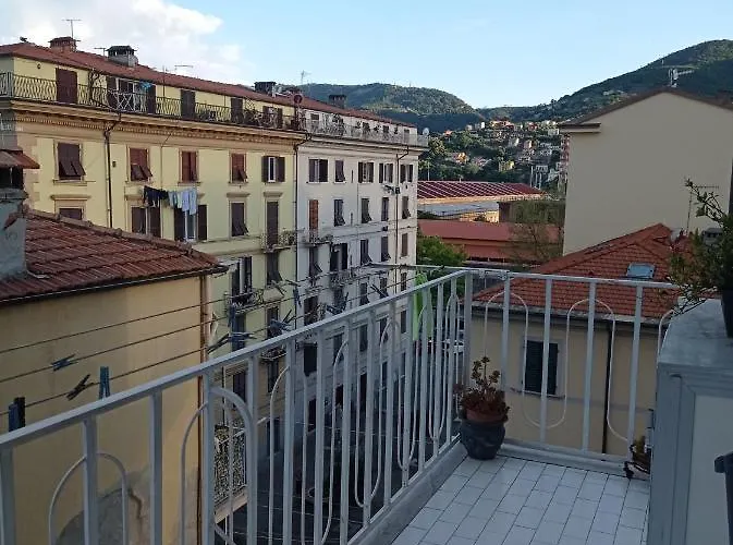 Down Town Emily Daire La Spezia